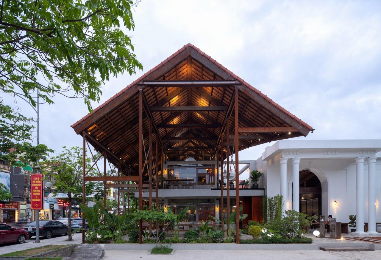 BIM建筑|May 咖啡厅和面包店 / FeA