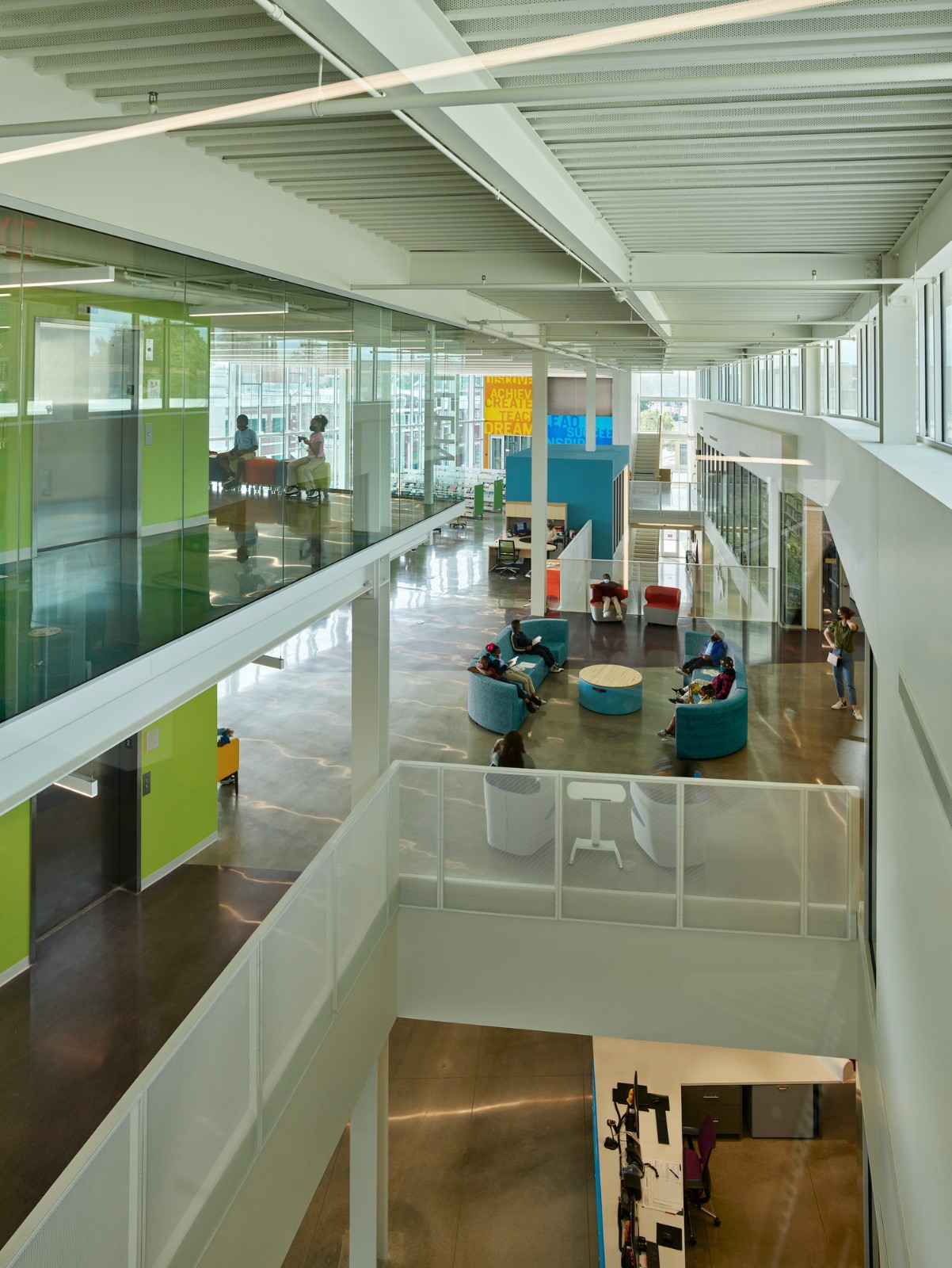 BIM建筑|派恩布拉夫总图书馆 / Polk Stanley Wilcox Architects