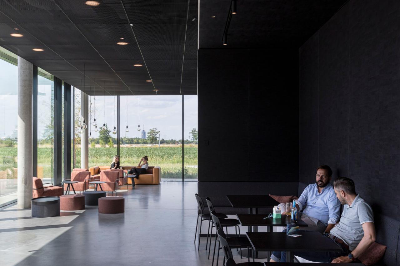 BIM建筑|随太阳路径开合窗帘，baramundi 总部 / 海茵建筑