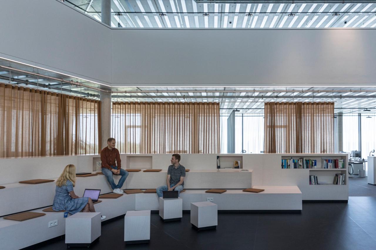 BIM建筑|随太阳路径开合窗帘，baramundi 总部 / 海茵建筑