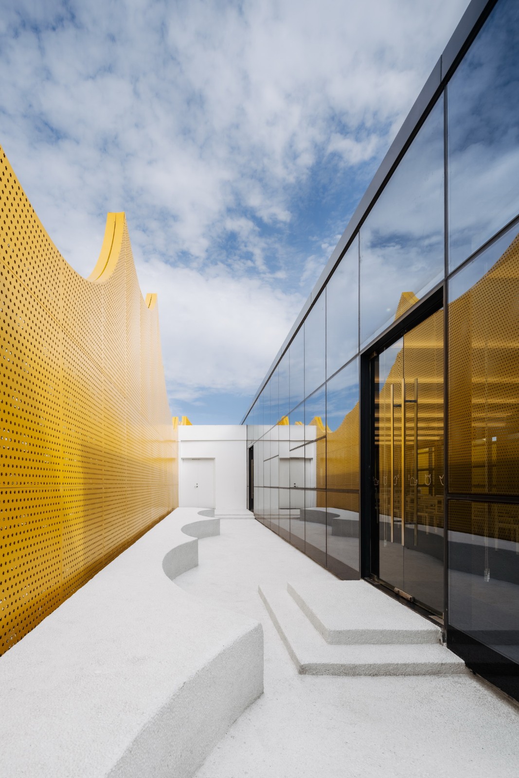 BIM建筑|房间里的万物：作为童话的朵云书院米罗店 / Wutopia Lab