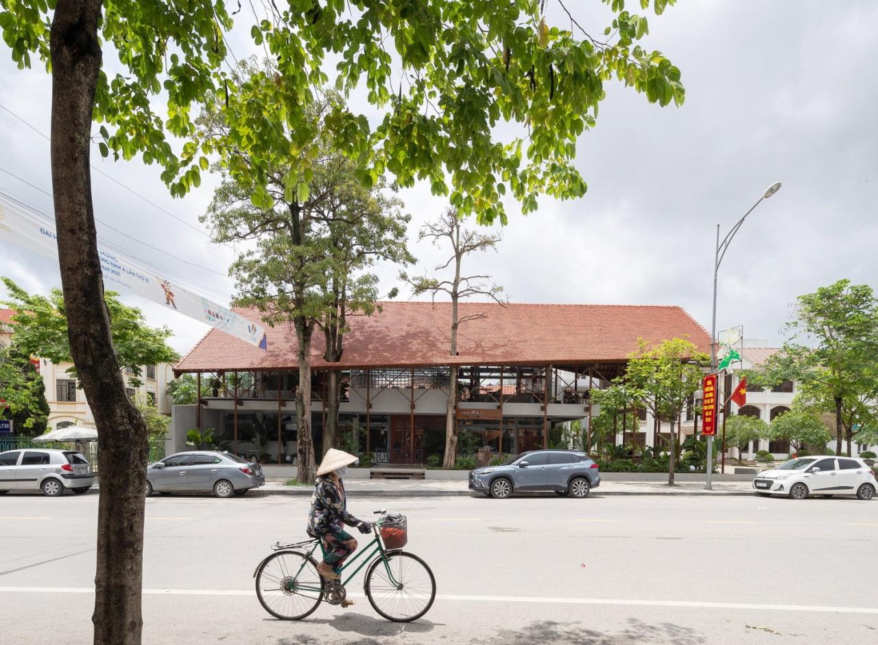 BIM建筑|May 咖啡厅和面包店 / FeA