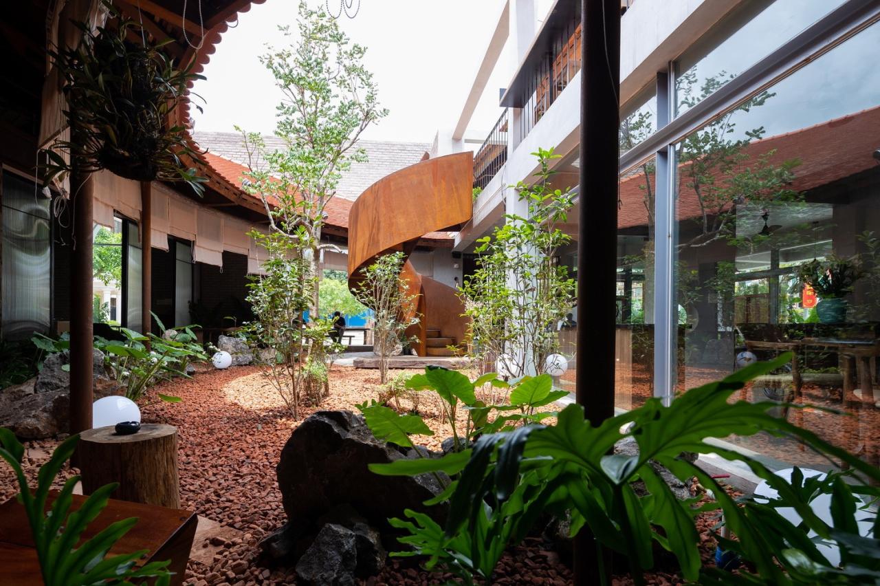 BIM建筑|May 咖啡厅和面包店 / FeA