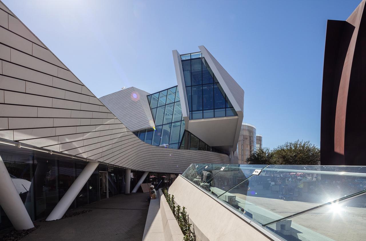 BIM建筑|美国加州橙县艺术博物馆 / Morphosis