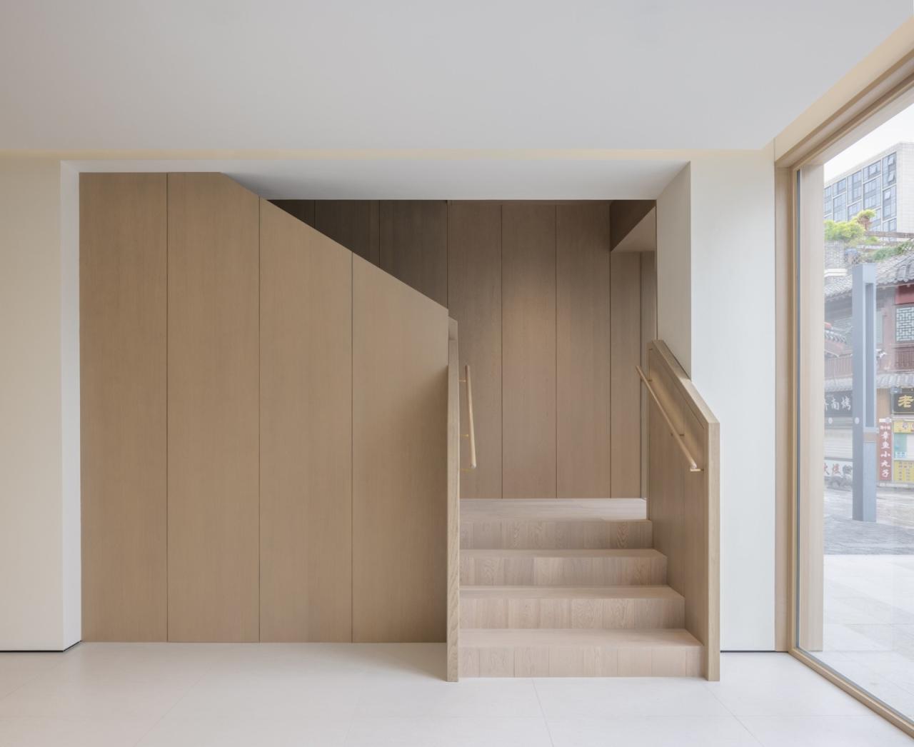 BIM建筑|融新于旧，与时并进：济南蔚来中心 / LUKSTUDIO芝作室