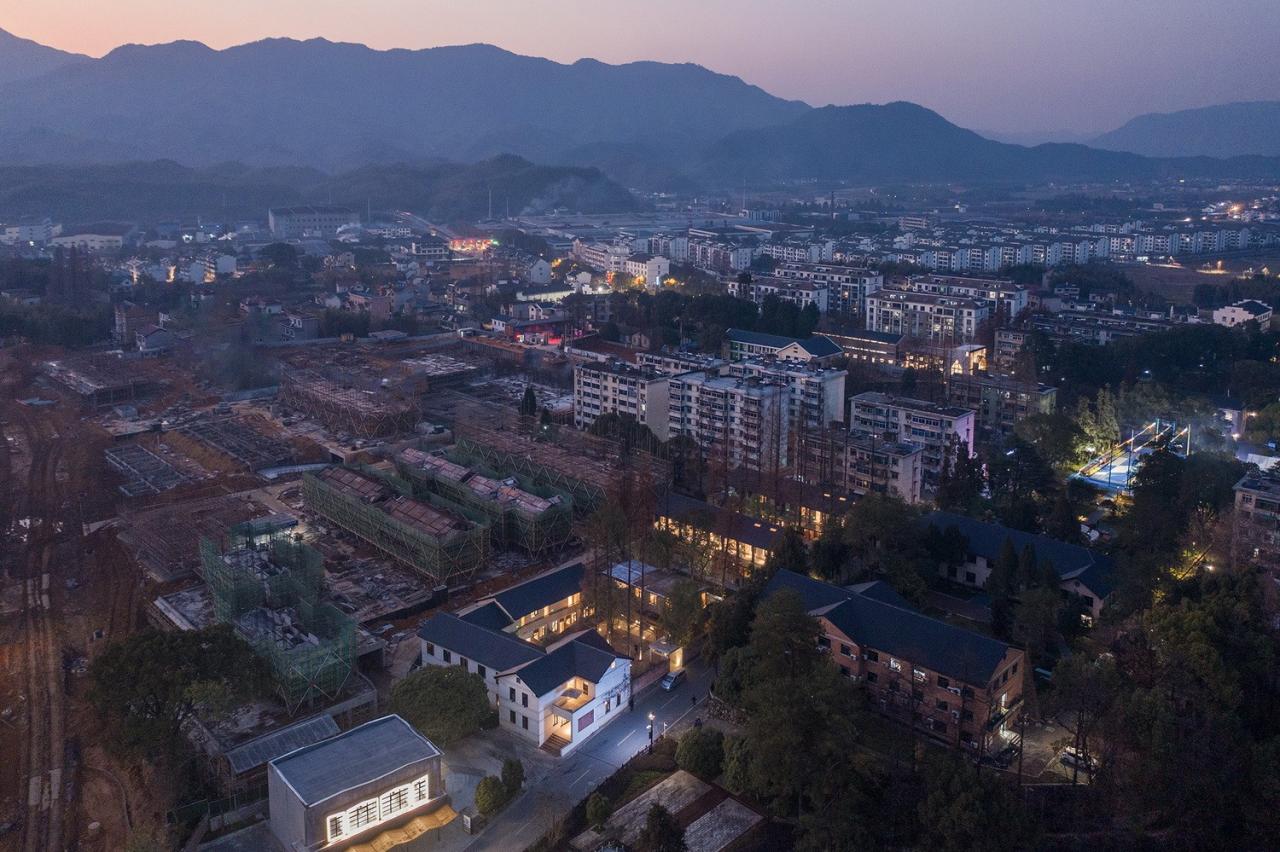 BIM建筑|龙游溪口镇乡村未来社区圃舍·溪口共享民宿 / 上海严旸建筑设计工作室