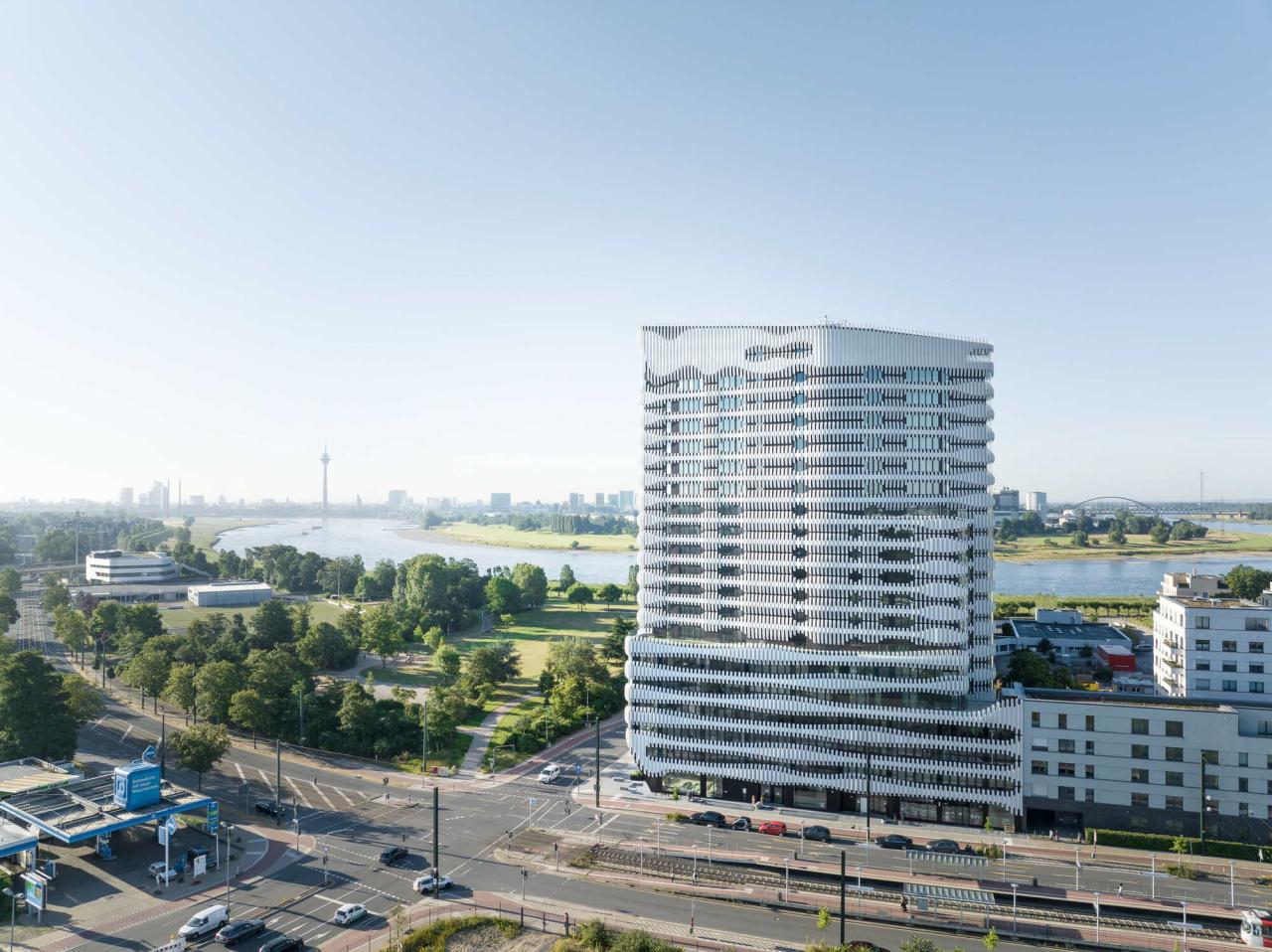 BIM建筑|RKM740“拉链” 塔楼 / J. Mayer H. Architects