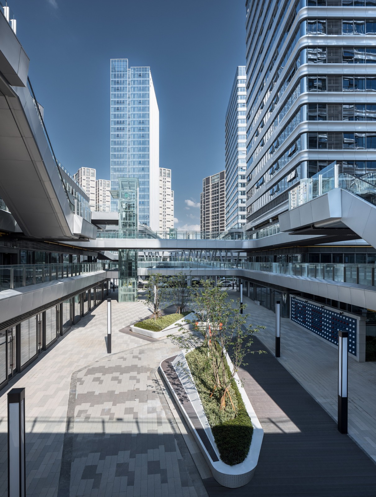 BIM建筑|Moc芯光里·苏州高铁新城复合商业街区 / 简和建筑