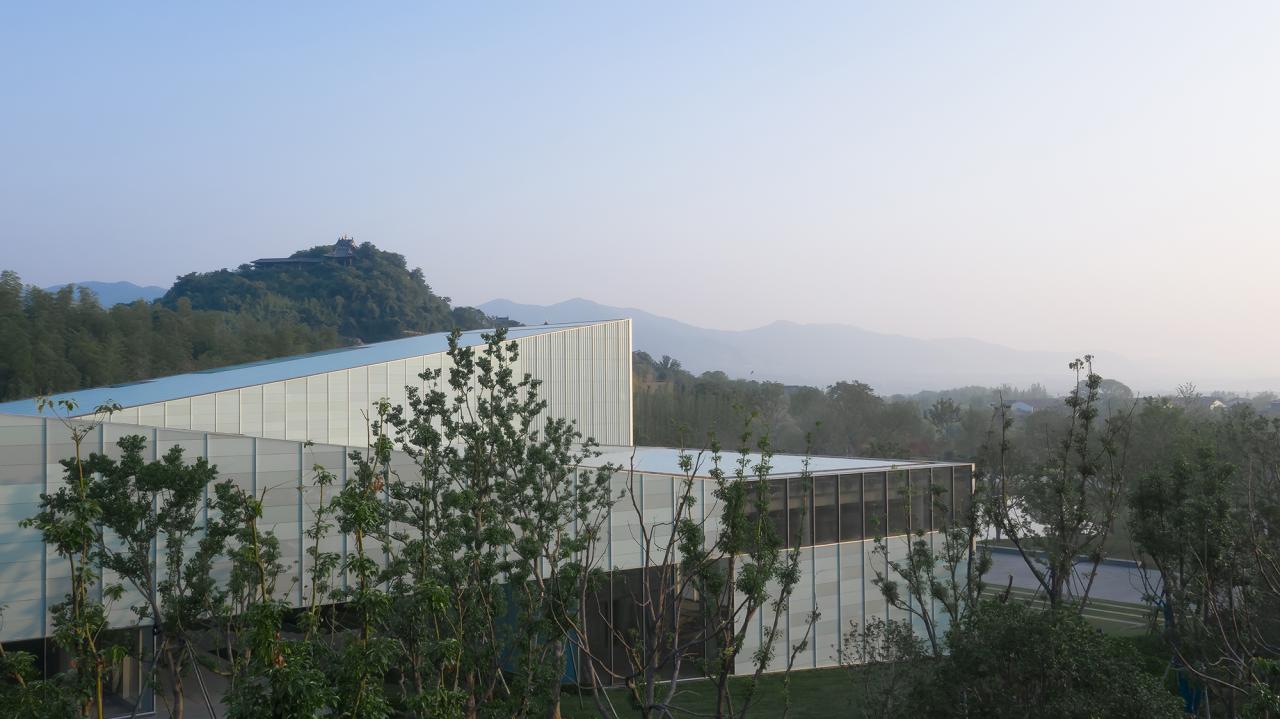 BIM建筑|雅达剧院：山林与舞台 / goa大象设计