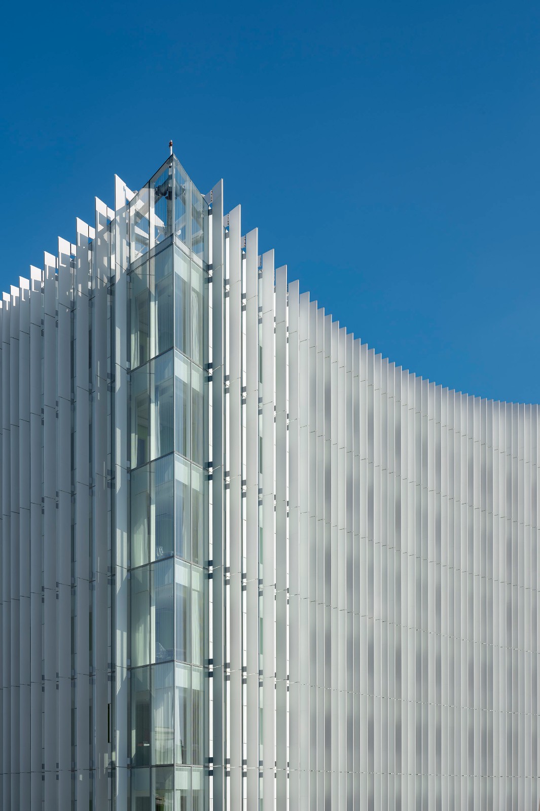 BIM建筑|会吸霾的医院：米兰圣拉斐尔医院新外科和急救中心 / MCA建筑事务所