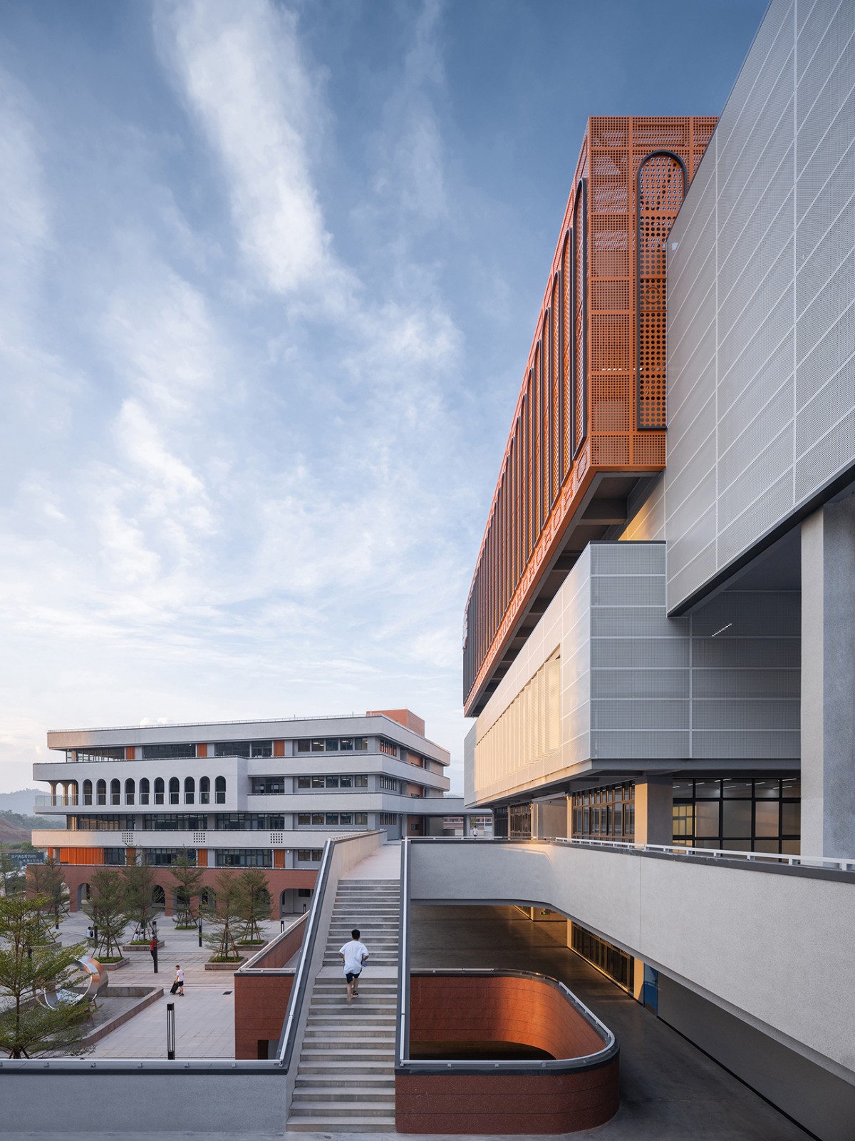 BIM建筑|台山市广旭实验学校 / 象外营造工作室