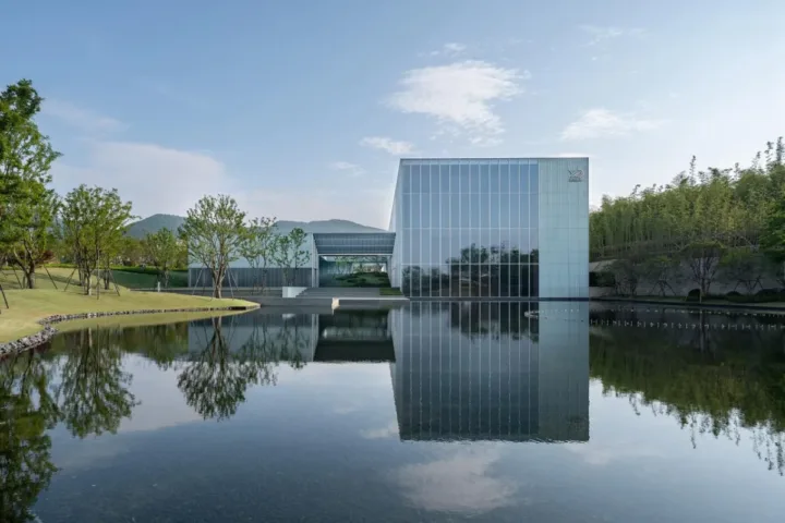 BIM建筑|雅达剧院：山林与舞台 / goa大象设计