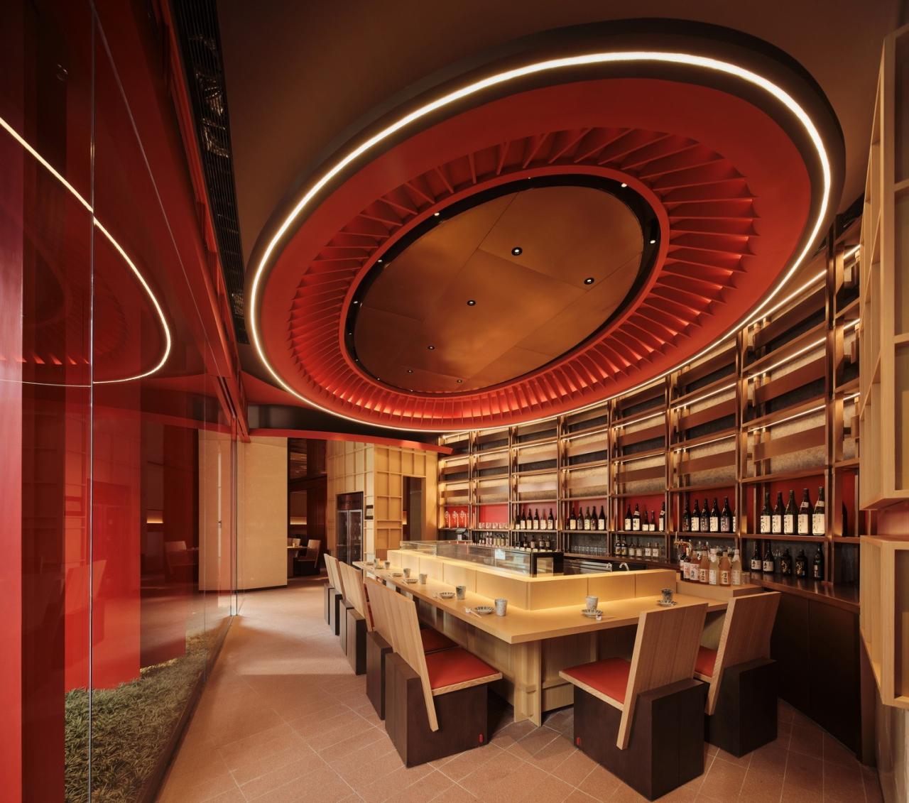 BIM建筑|街角的红色酒场：鸟焱·烧物 / TRIOSTUDIO三厘社