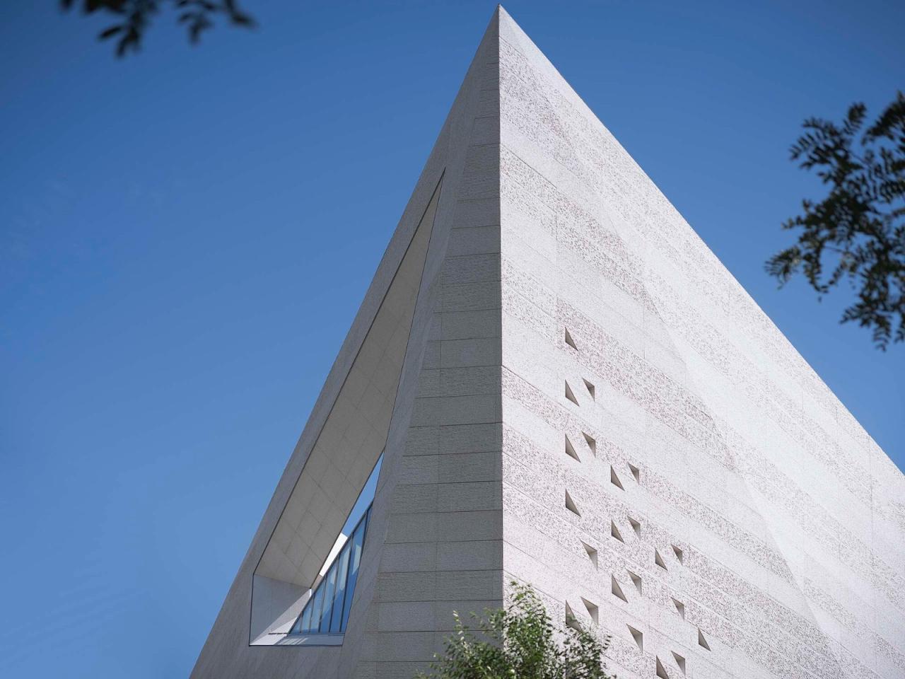 BIM建筑|宁夏美术馆 / 筑境设计