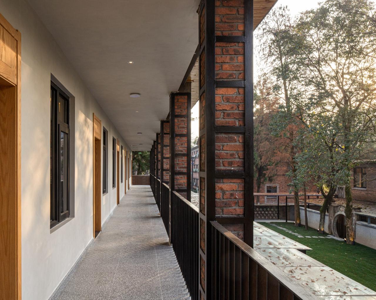 BIM建筑|龙游溪口镇乡村未来社区圃舍·溪口共享民宿 / 上海严旸建筑设计工作室