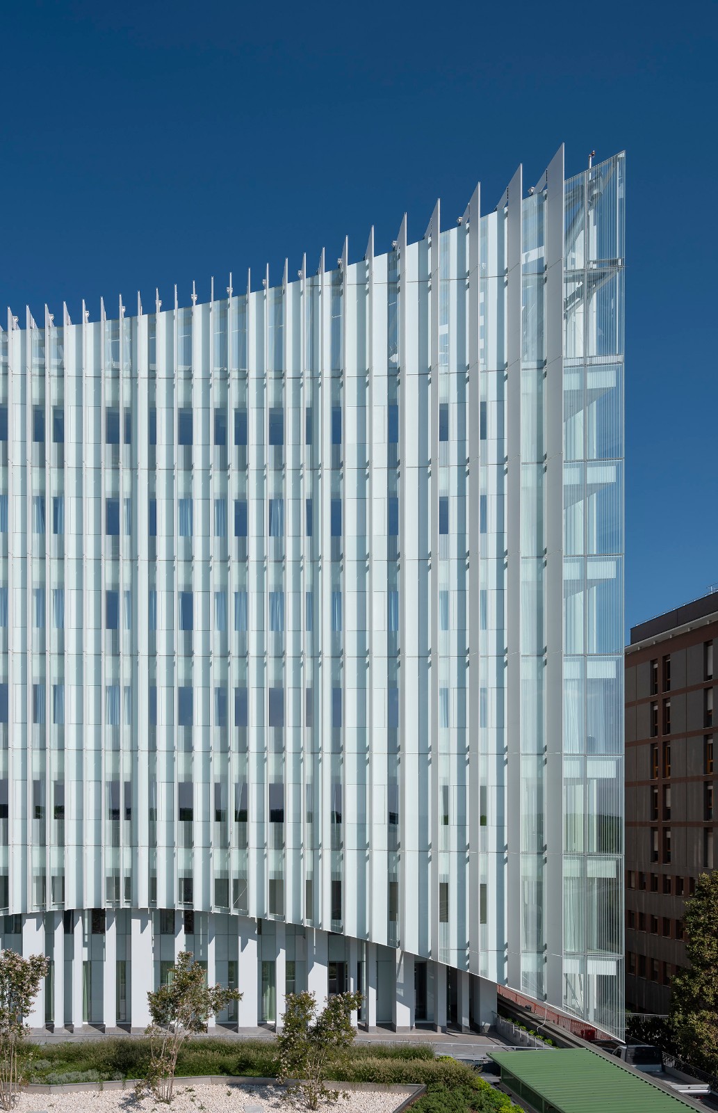 BIM建筑|会吸霾的医院：米兰圣拉斐尔医院新外科和急救中心 / MCA建筑事务所