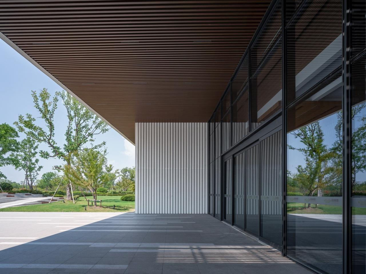 BIM建筑|乐活集盒：南京雅达 · 子罗城 / line+建筑事务所、gad