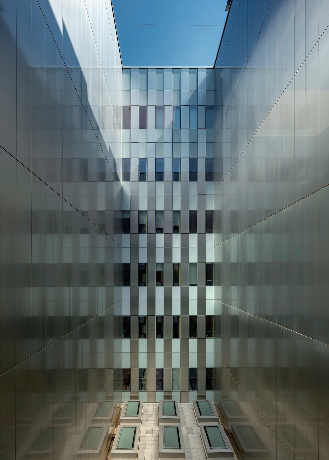 BIM建筑|会吸霾的医院：米兰圣拉斐尔医院新外科和急救中心 / MCA建筑事务所