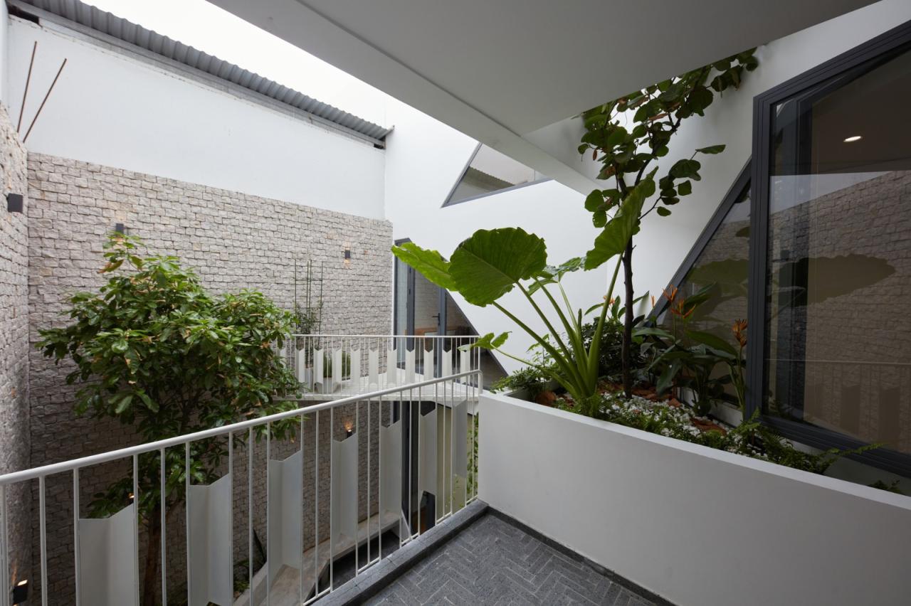 BIM建筑|三角形之家 / Khuon Studio