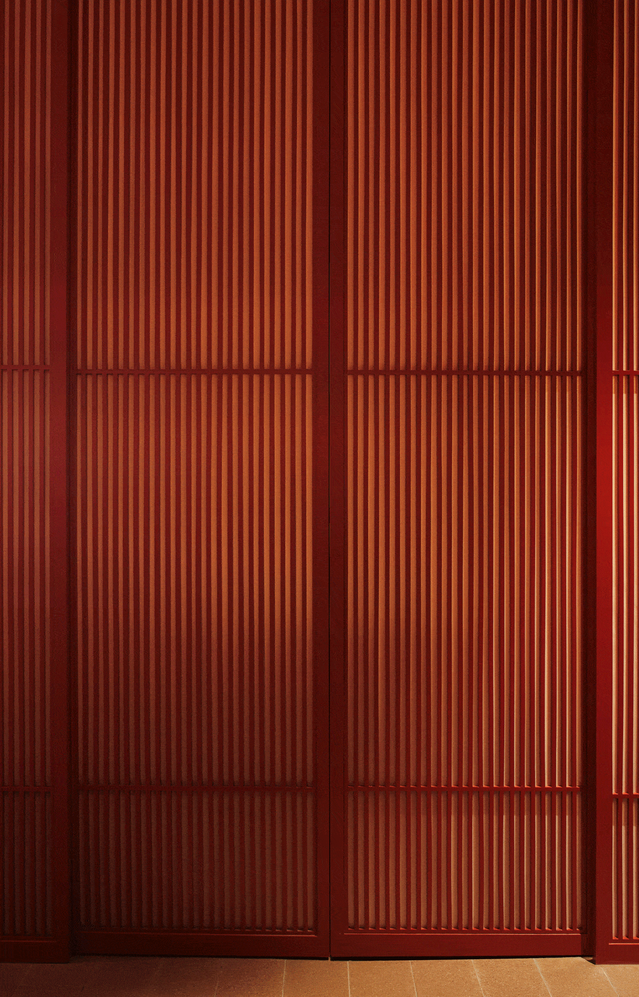 BIM建筑|街角的红色酒场：鸟焱·烧物 / TRIOSTUDIO三厘社