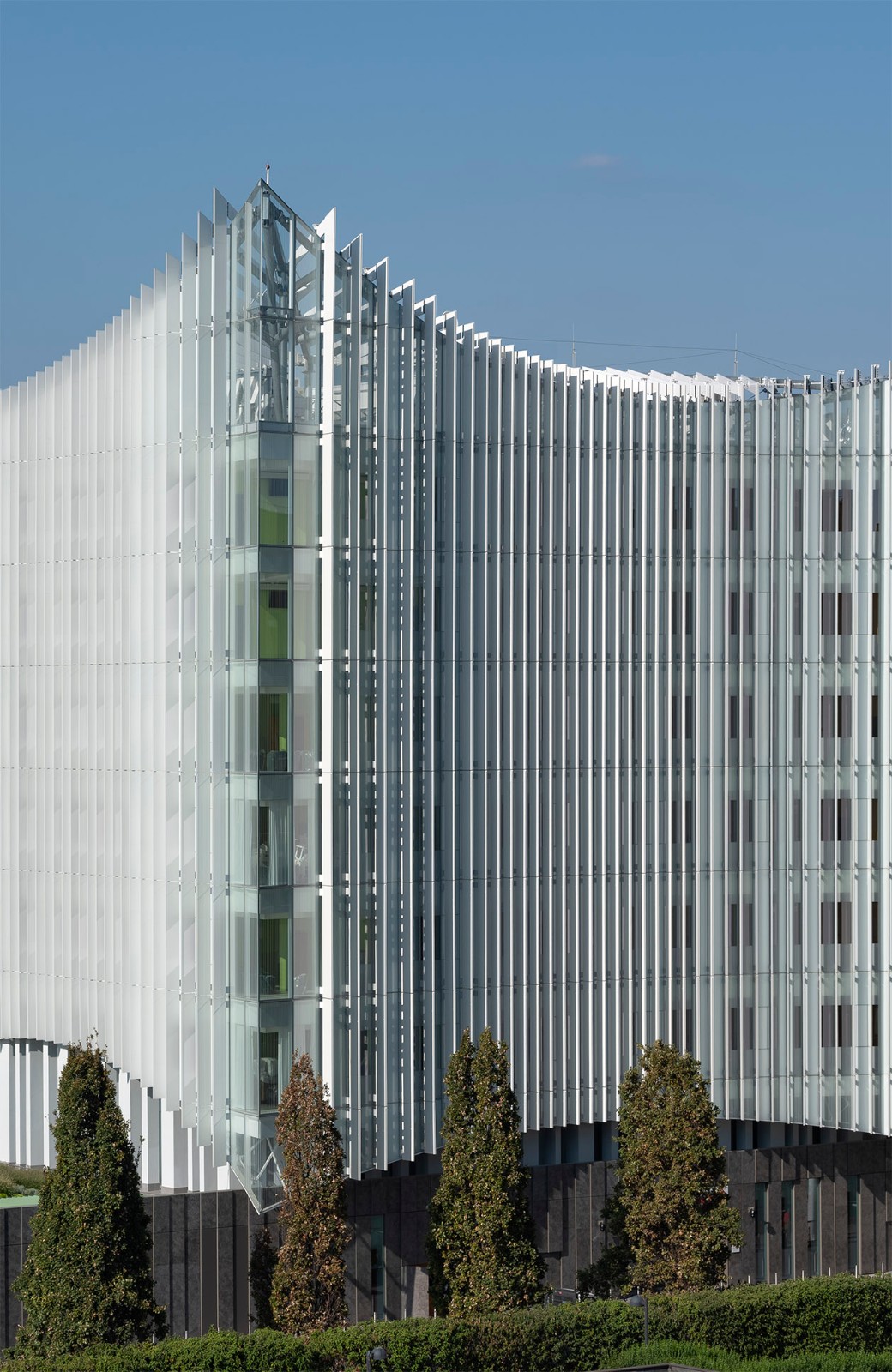 BIM建筑|会吸霾的医院：米兰圣拉斐尔医院新外科和急救中心 / MCA建筑事务所