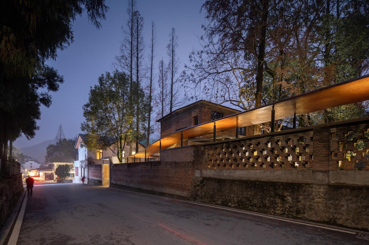 BIM建筑|龙游溪口镇乡村未来社区圃舍·溪口共享民宿 / 上海严旸建筑设计工作室