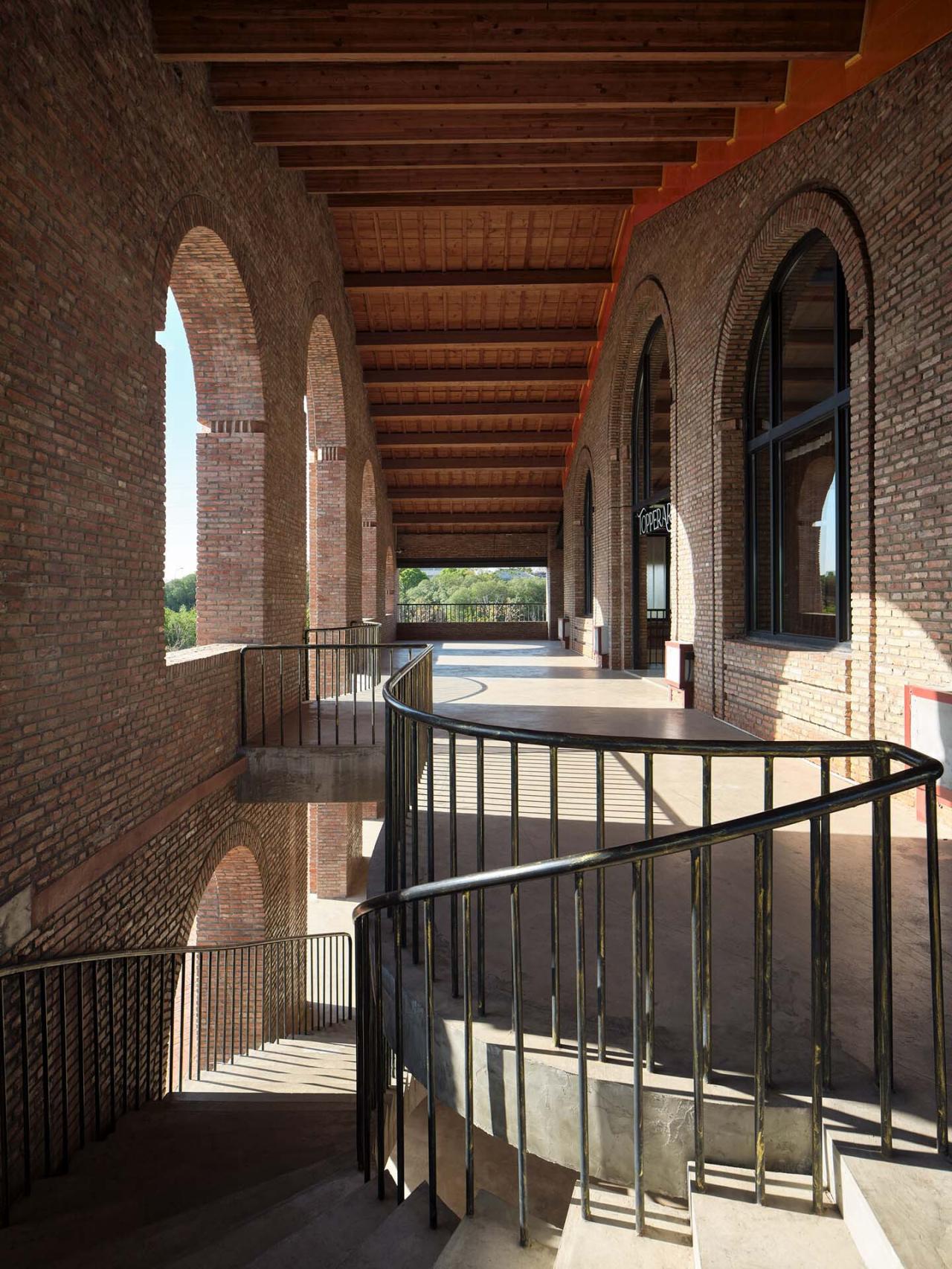 BIM建筑|浦东红窑 / 合尘建筑