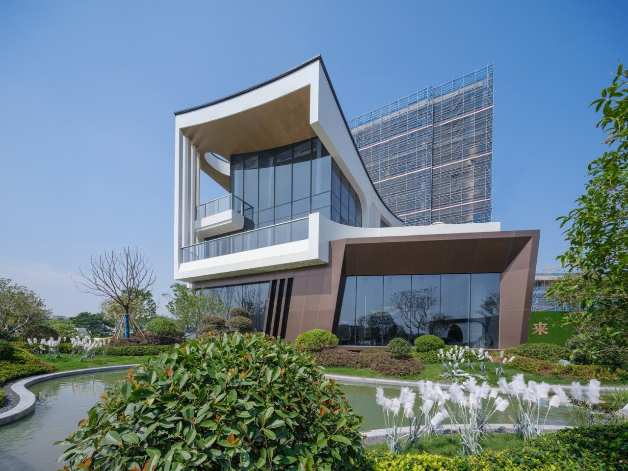 BIM建筑|长三角科大亨芯研究院：在长三角“原点”打造江南水乡式特色产业园 / 三益建筑