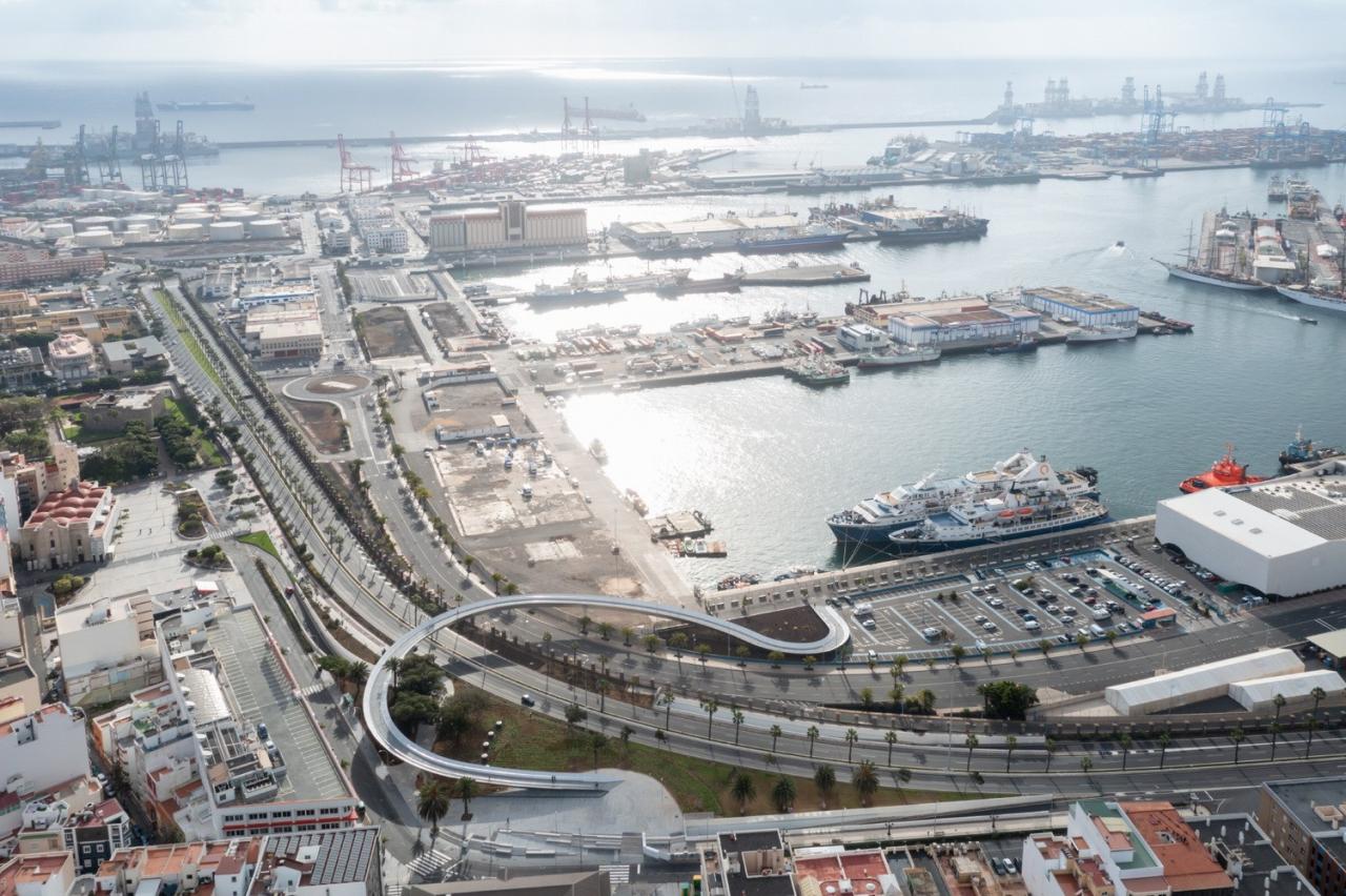 BIM建筑|飘起的人行桥，Onda Atlántica 桥 / Onda Arquitectura