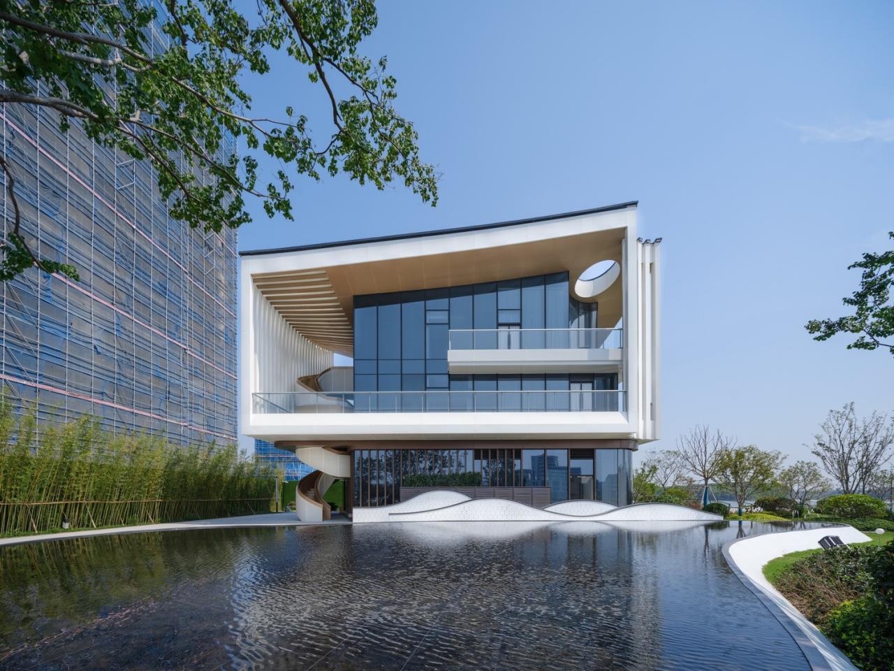 BIM建筑|长三角科大亨芯研究院：在长三角“原点”打造江南水乡式特色产业园 / 三益建筑