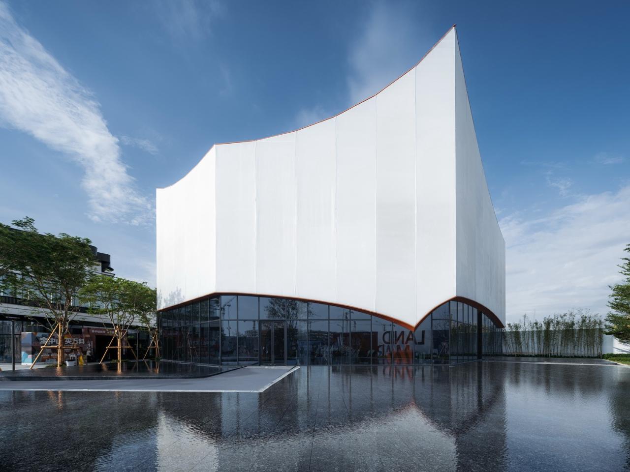 BIM建筑|飞翔的红山 / Wutopia Lab