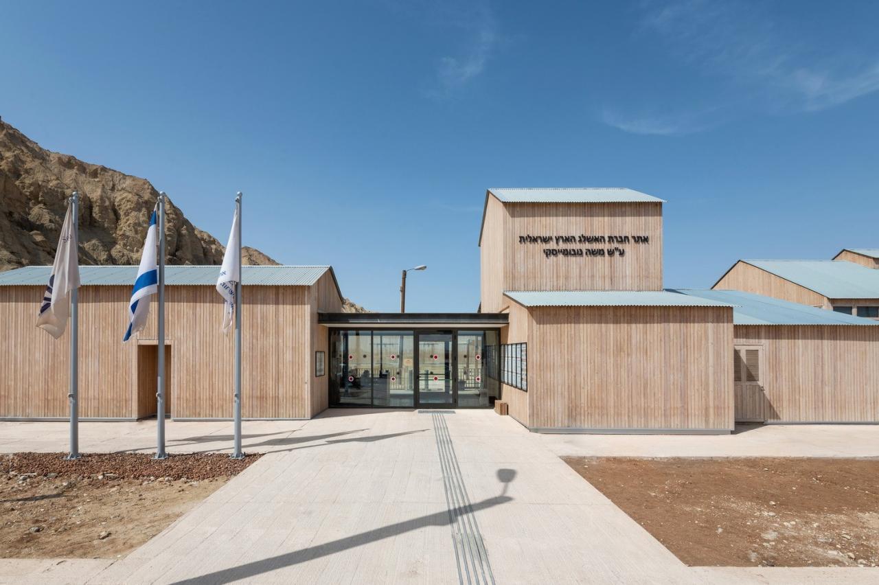 BIM建筑|Moshe Novomesky 死海游客中心 / Kimmel Eshkolot 建筑事务所