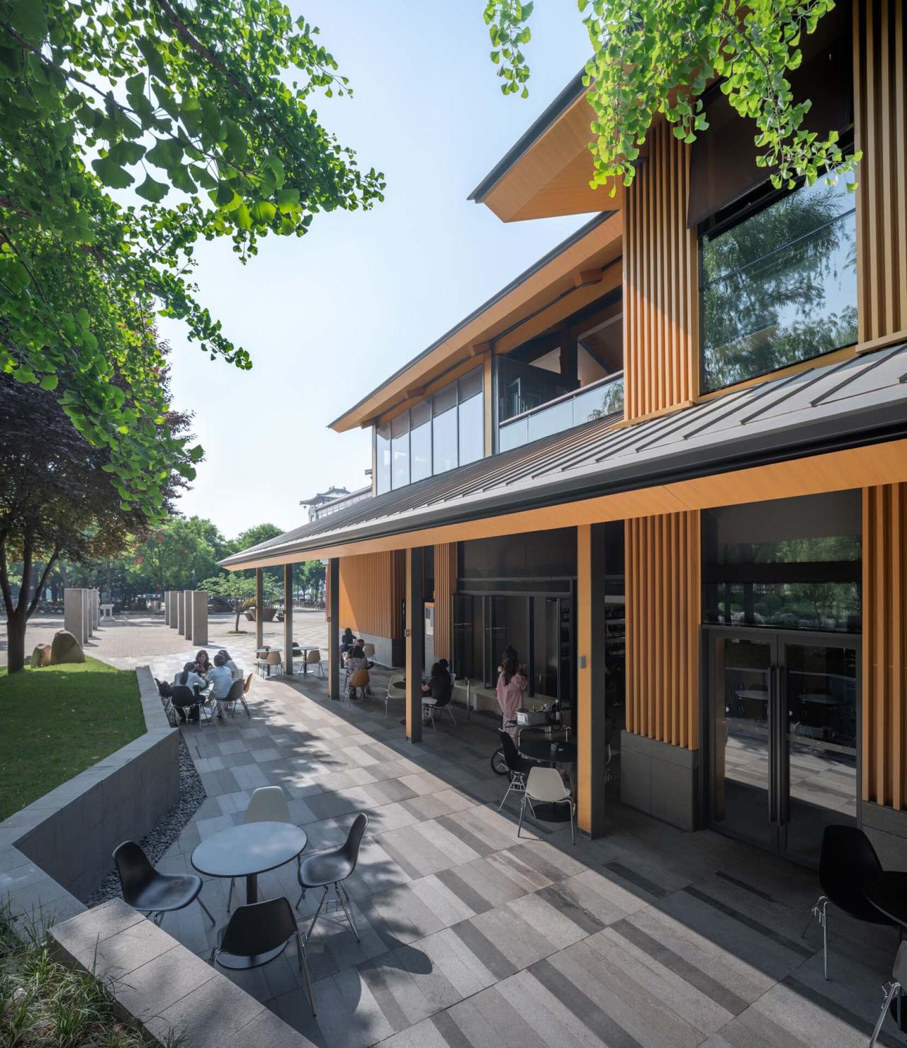 BIM建筑|曲江旅游观光轻轨站点改造提升 / 上海秉仁建筑师事务所