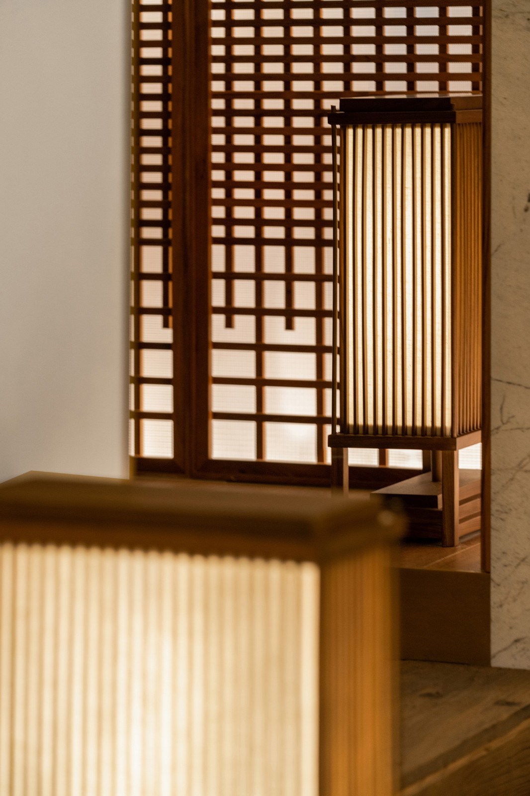 BIM建筑|一种材料与当代建构的情绪平衡：本木展厅 / 蜂鸟设计