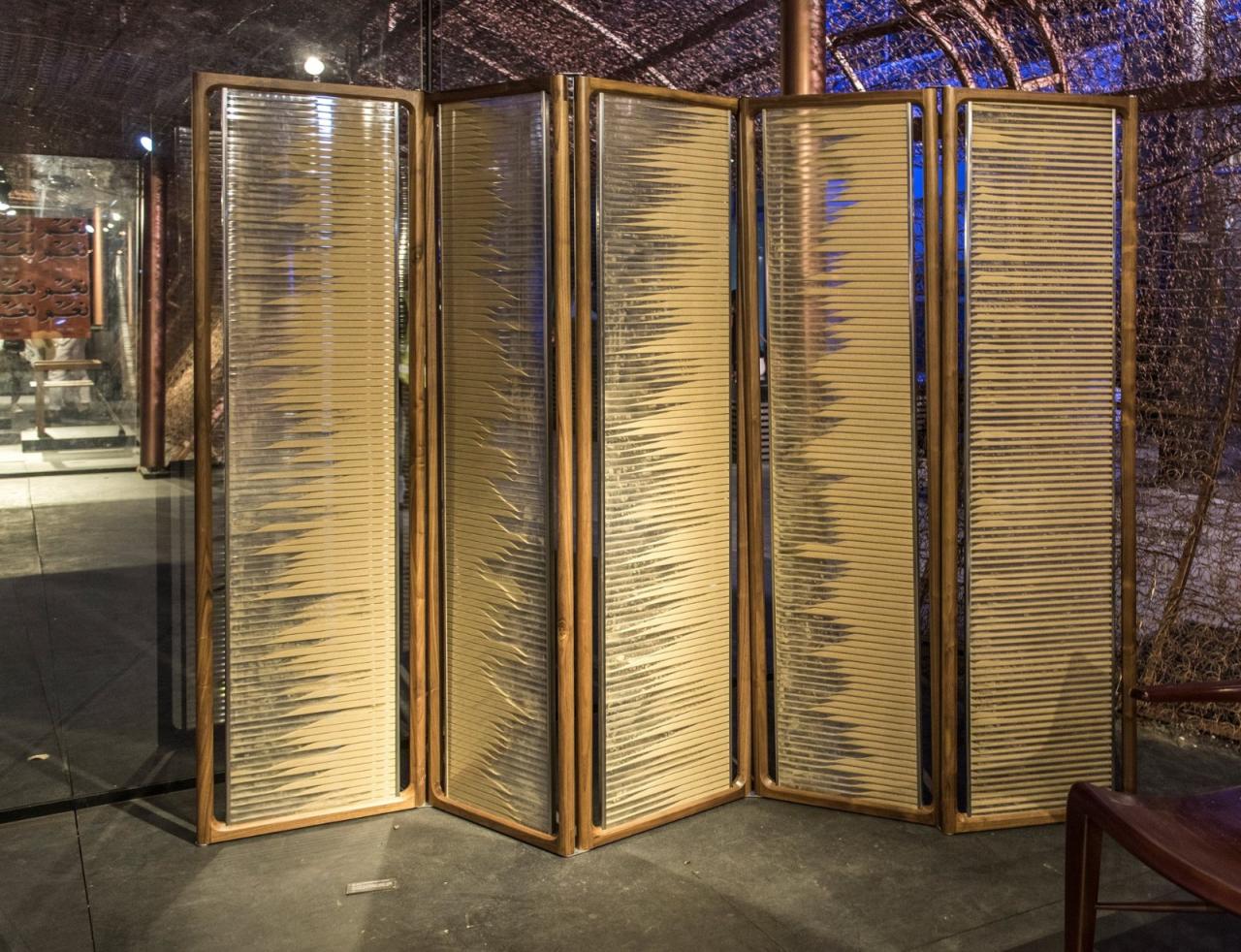 BIM建筑|Abwab 2017：从可回收床垫弹簧到奢华展馆 / Fahed + Architects