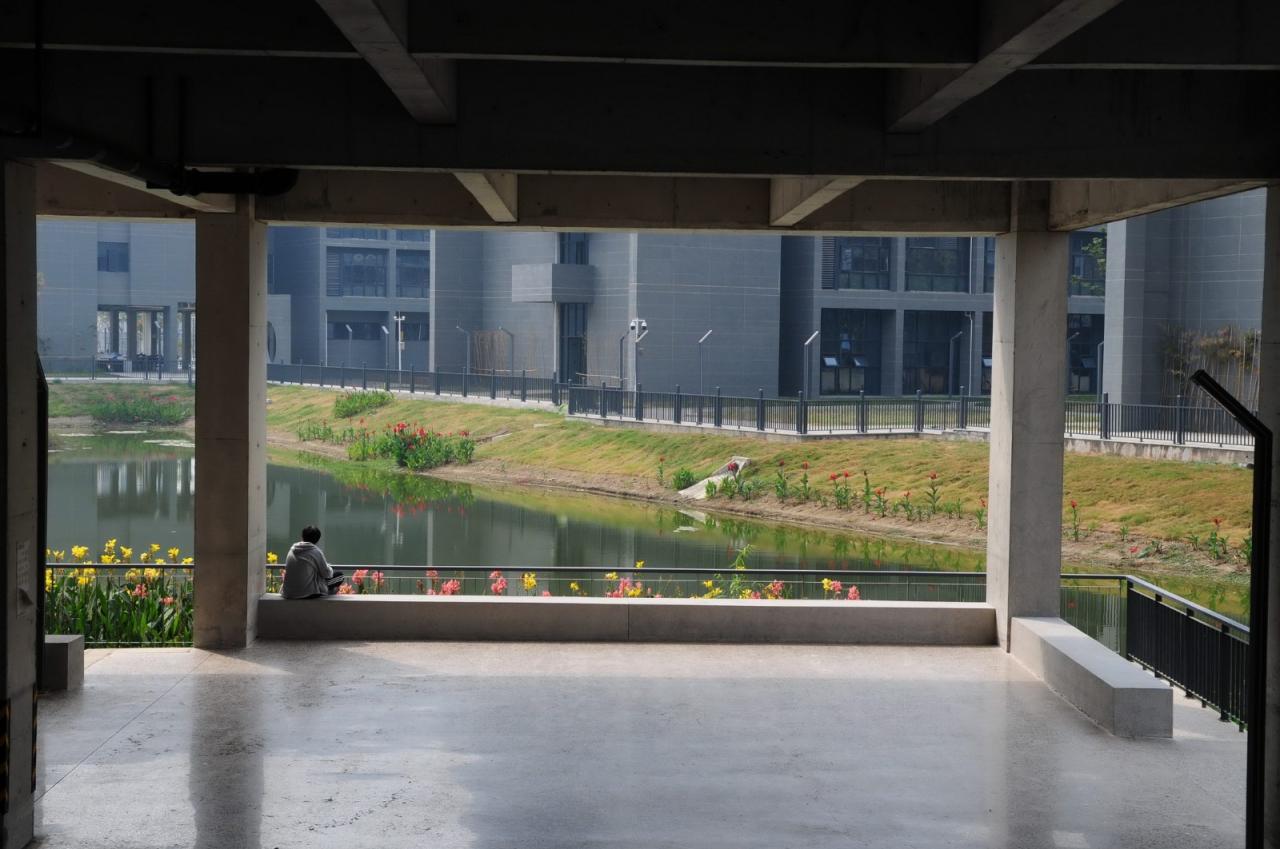 BIM建筑|行山乐水书自华：长江艺术工程职业学院3#教学实训楼 / 湖北建艺风工程设计有限公司