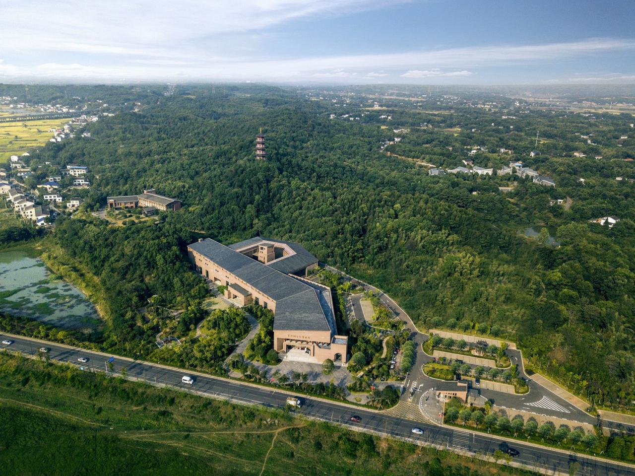 BIM建筑|叠加情感，构筑建筑 ：铜官窑遗址博物馆 / 罗劲工作室