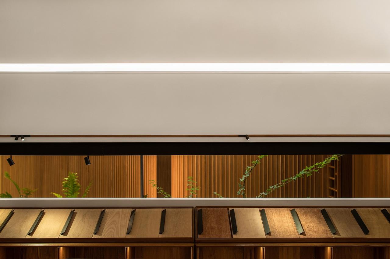 BIM建筑|一种材料与当代建构的情绪平衡：本木展厅 / 蜂鸟设计