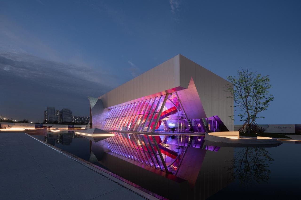 BIM建筑|西安泾河新城崇文郎樾展示中心 / aoe事建组