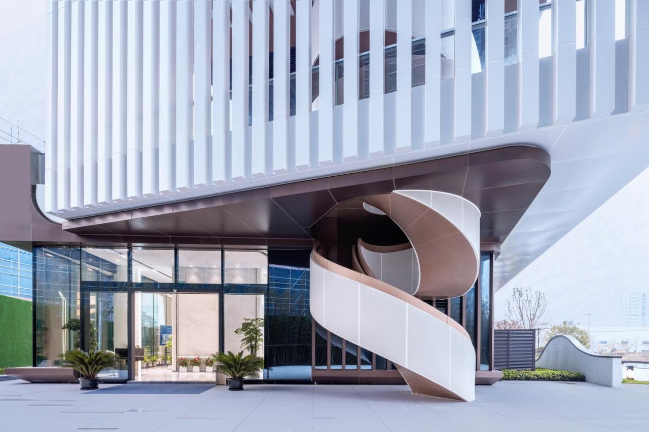 BIM建筑|长三角科大亨芯研究院：在长三角“原点”打造江南水乡式特色产业园 / 三益建筑