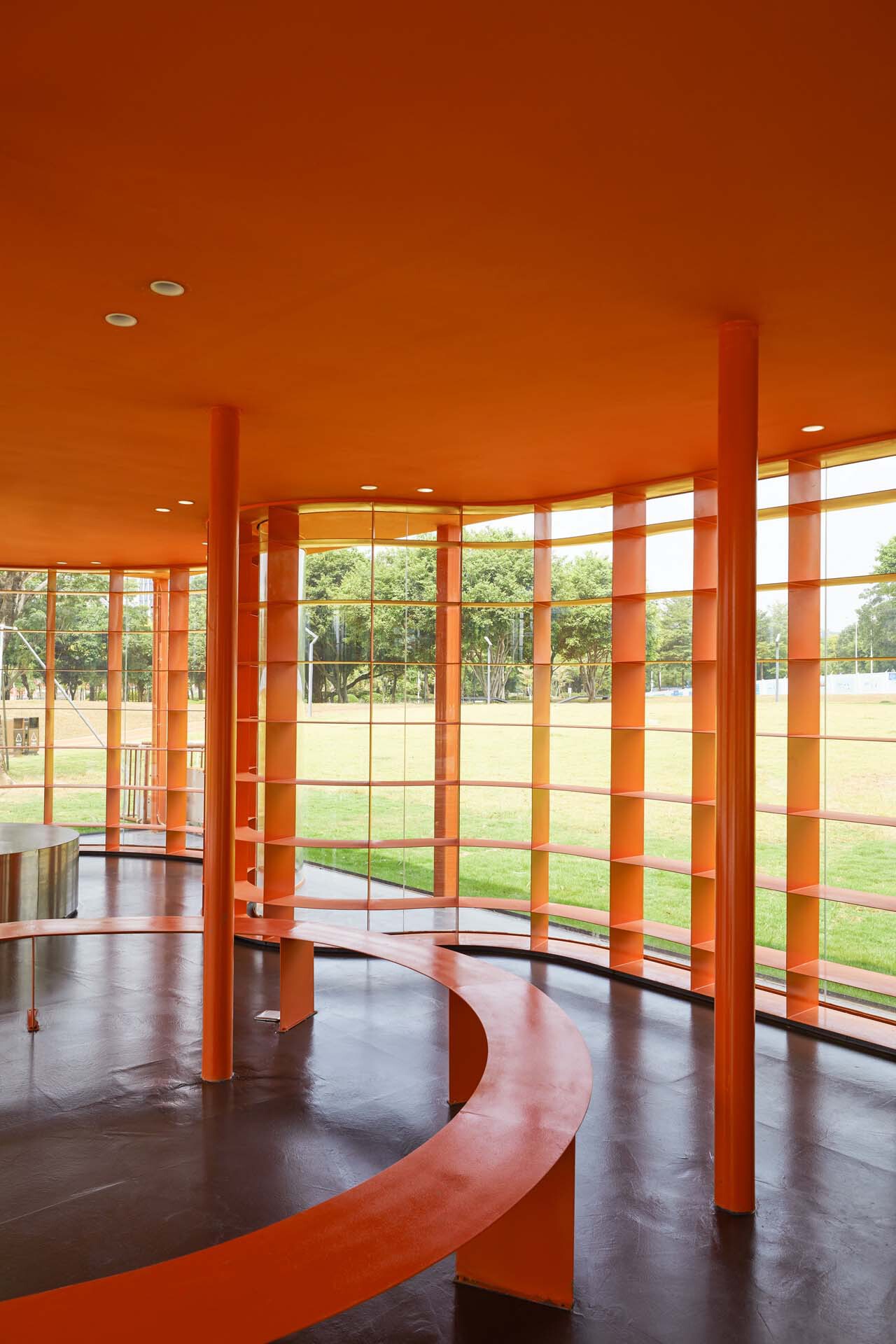 BIM建筑|深圳坪山中心公园大草坪城市书房 / 厘米制造