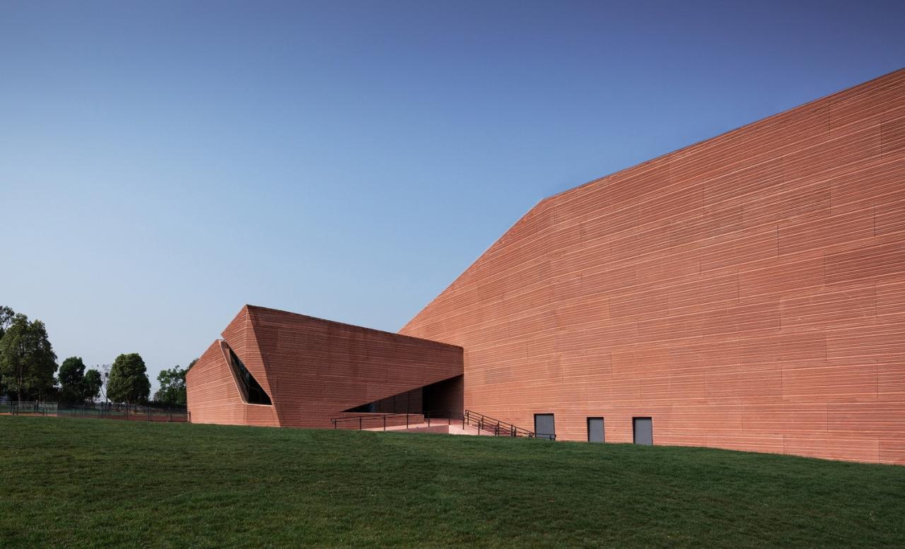 BIM建筑|红色石阵，云南东风韵艺术中心 / 孟凡浩