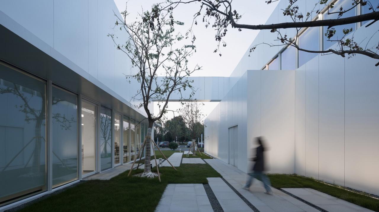 BIM建筑|江南印·造园六章——“两湖”创新区规划展示馆 / 简和建筑