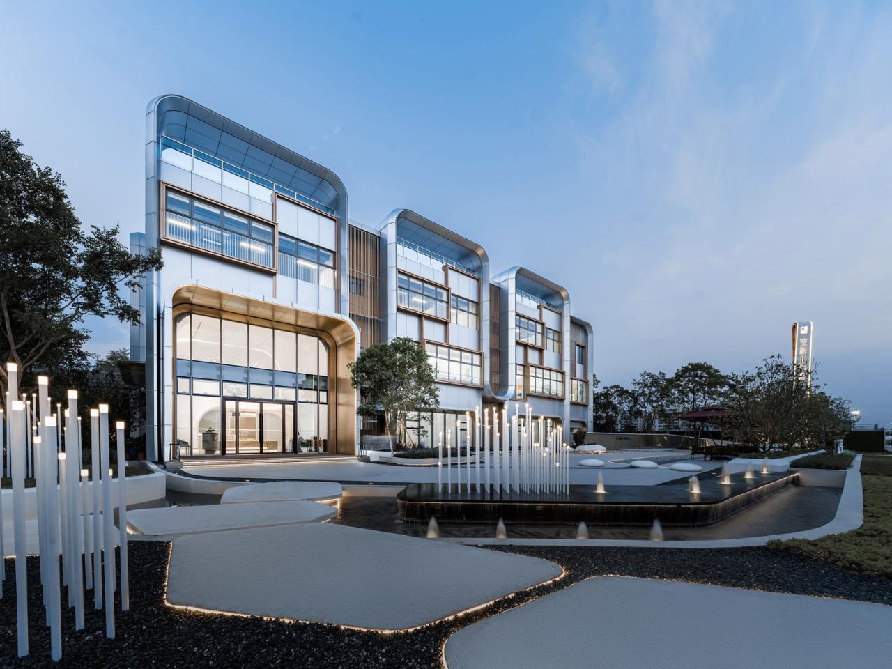 BIM建筑|飞行梦想的建筑乌托邦：广州城投·空港1号幼儿园 / PTA上海柏涛·广州事业部