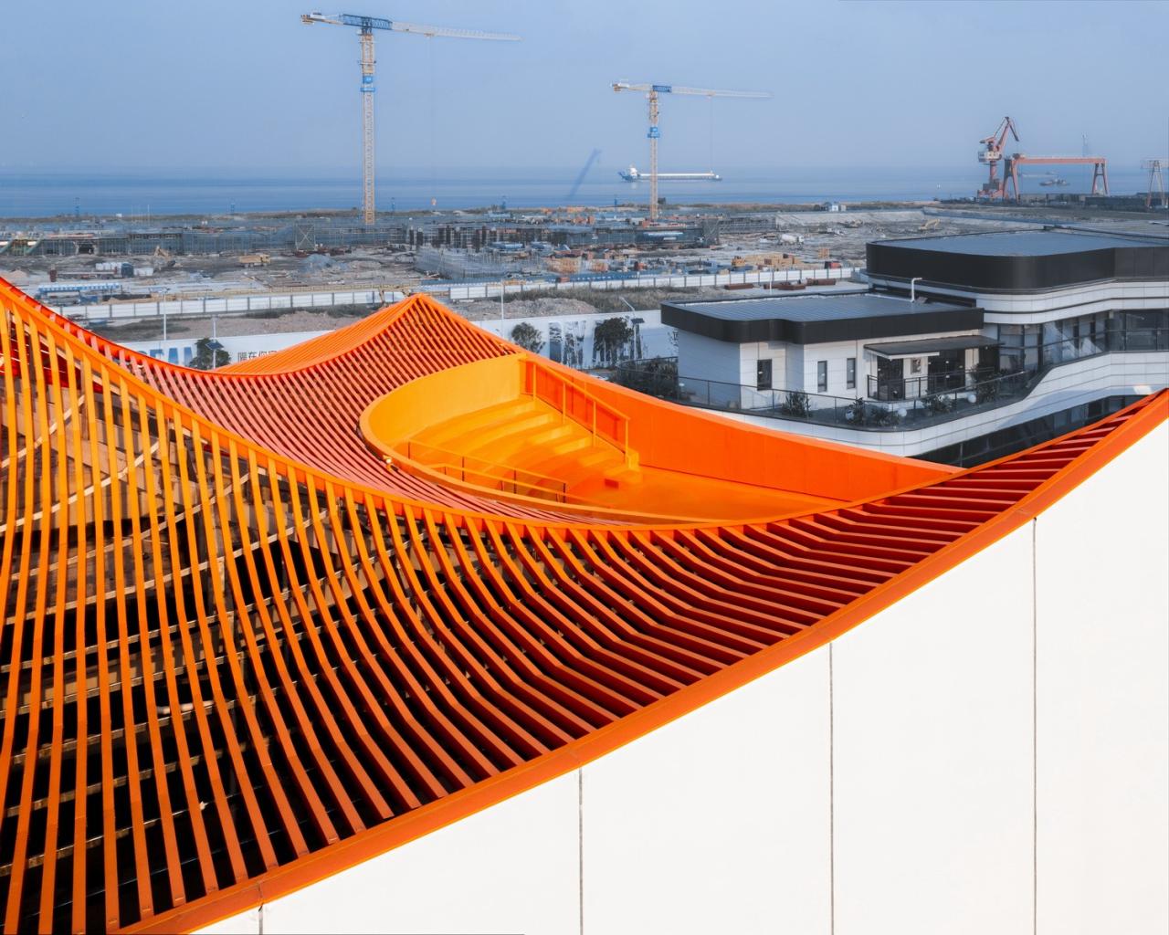 BIM建筑|飞翔的红山 / Wutopia Lab