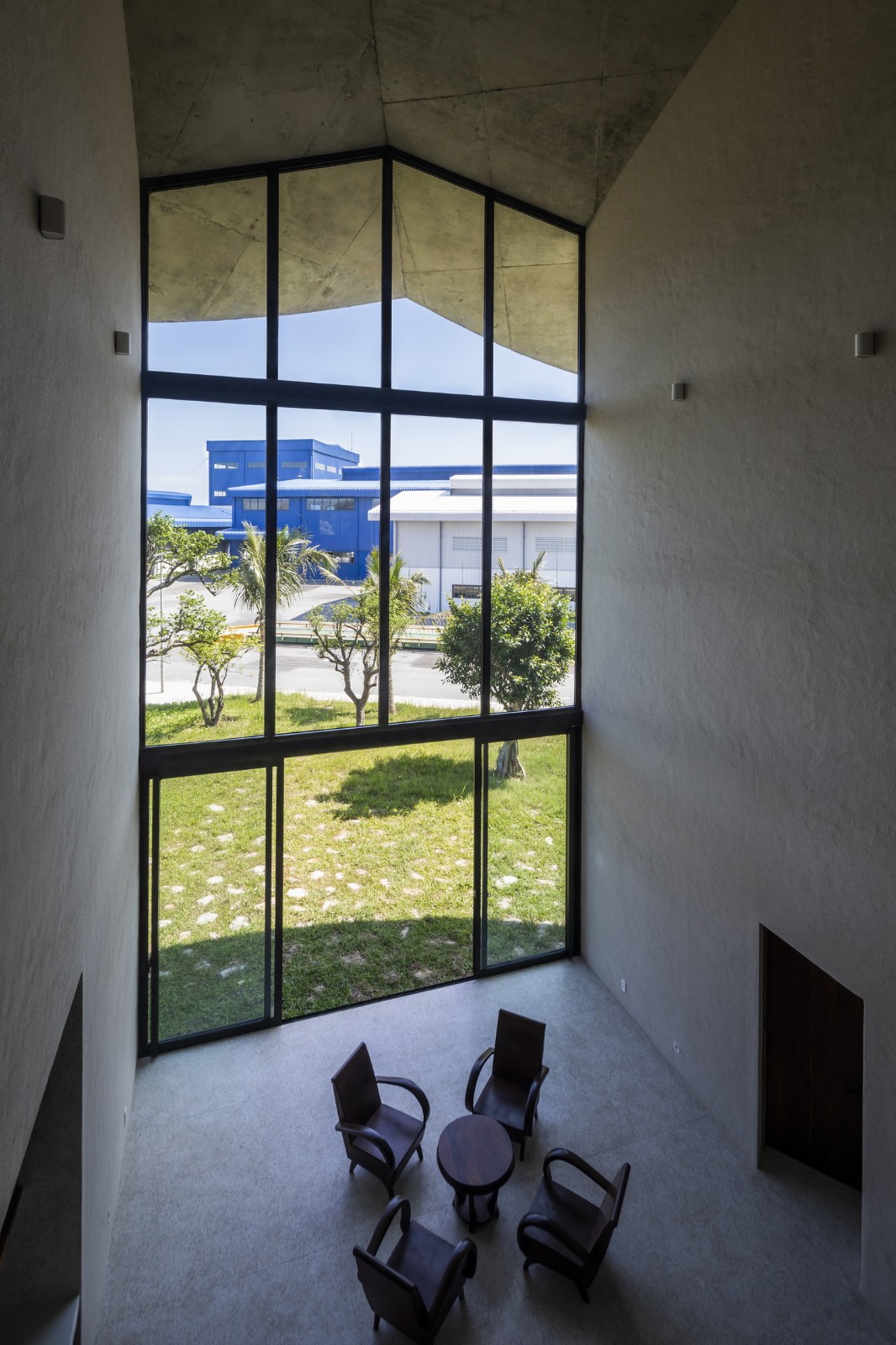 BIM建筑|‘帽子’屋，万花筒办公室与住宅 / Inrestudio，Kosuke Nishijima