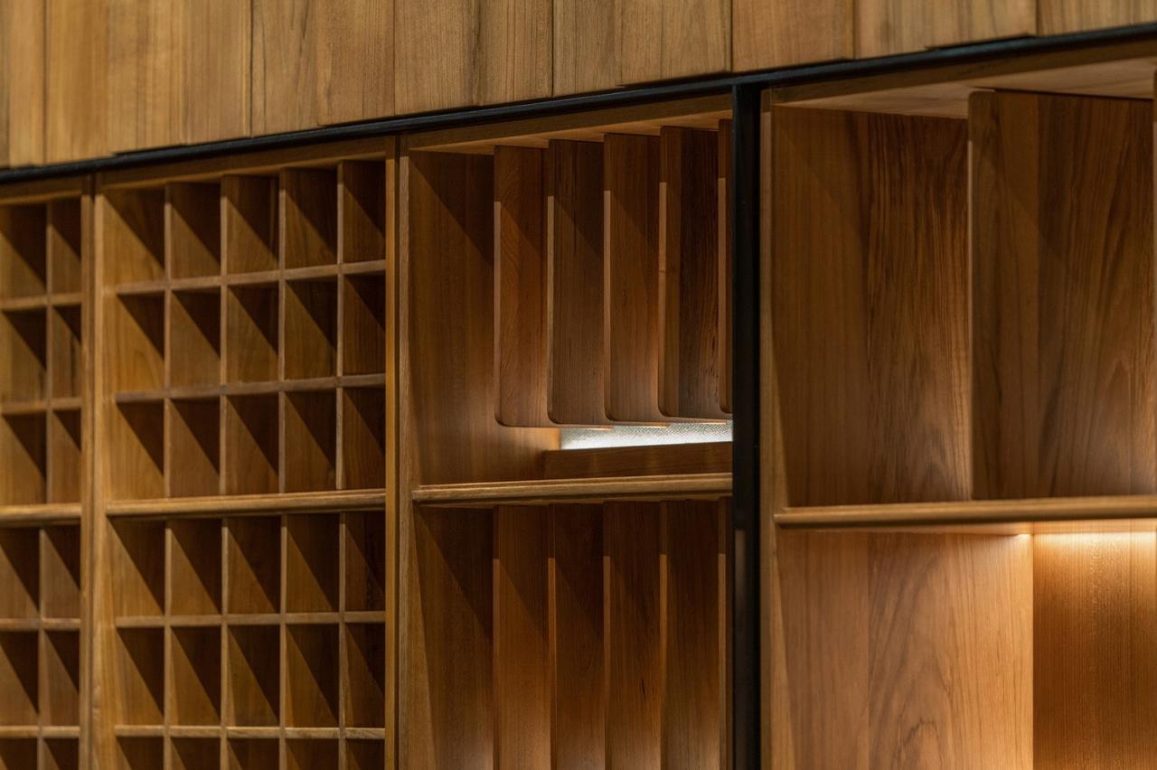 BIM建筑|一种材料与当代建构的情绪平衡：本木展厅 / 蜂鸟设计