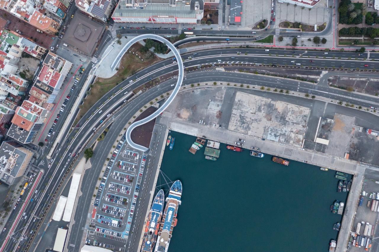 BIM建筑|飘起的人行桥，Onda Atlántica 桥 / Onda Arquitectura