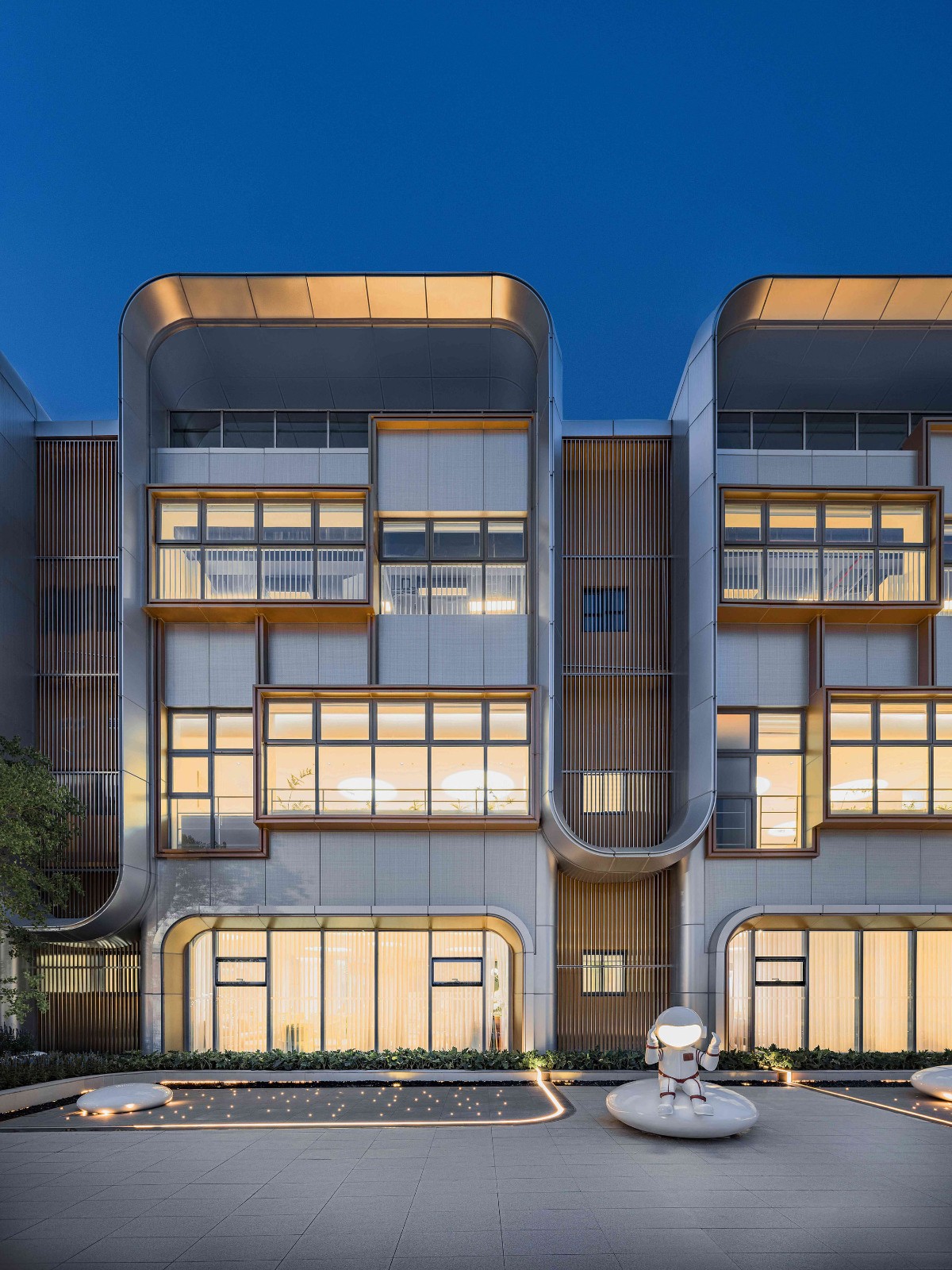 BIM建筑|飞行梦想的建筑乌托邦：广州城投·空港1号幼儿园 / PTA上海柏涛·广州事业部