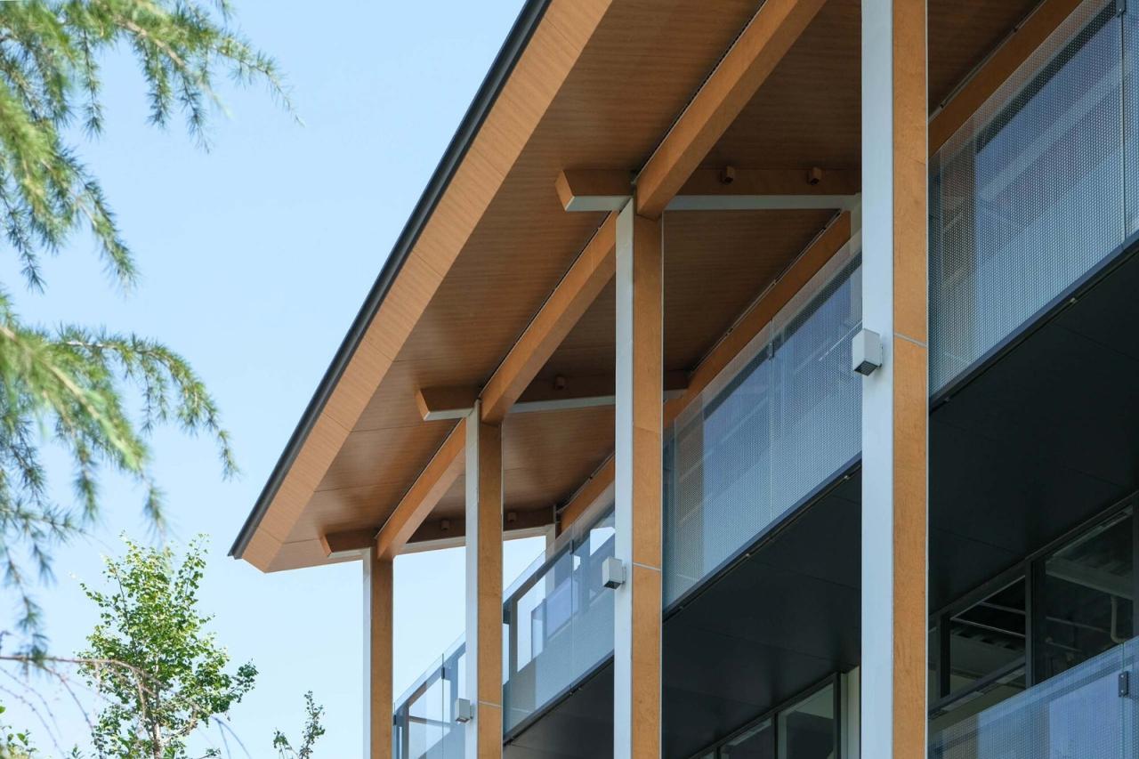 BIM建筑|曲江旅游观光轻轨站点改造提升 / 上海秉仁建筑师事务所